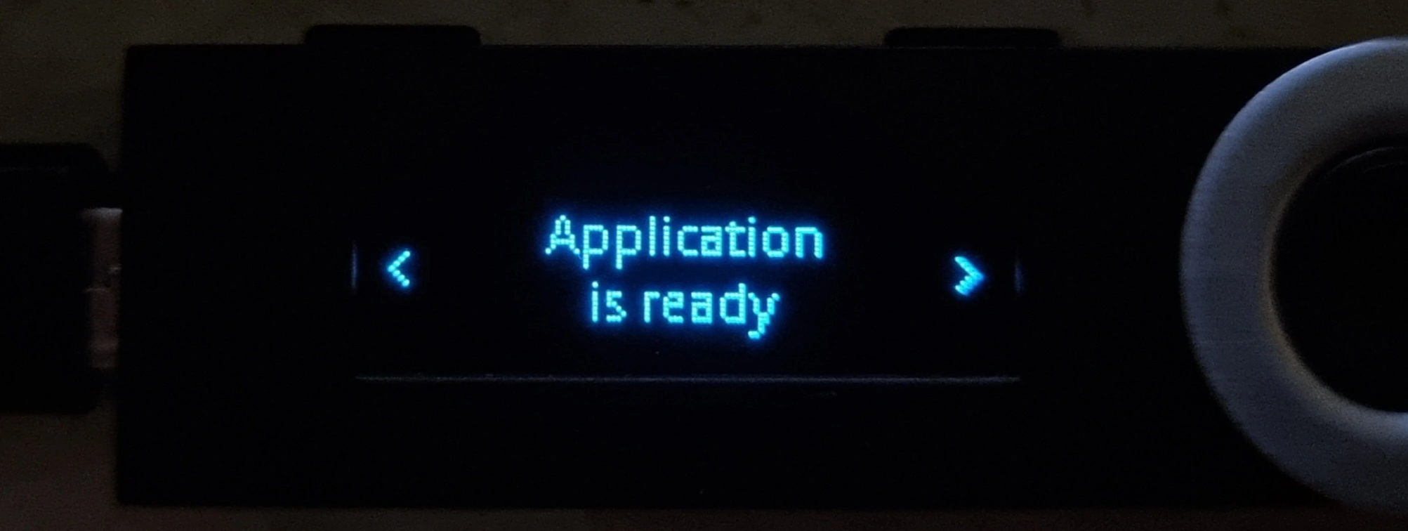 11_tezos_ledger_application_is_ready